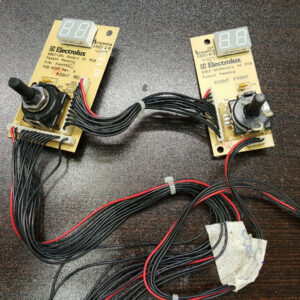 USED - Range/Stove/Oven Board 316445605